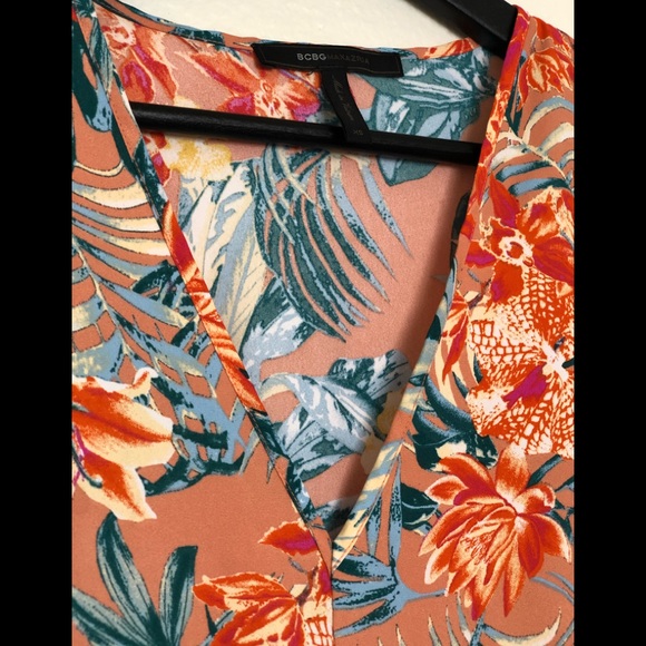 BCBG MAxazria crop tops for women - Picture 3 of 6